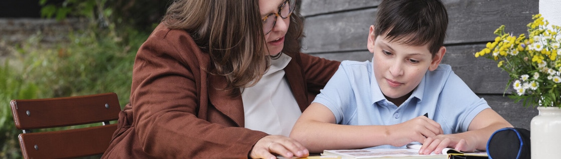 Näytä katetrointioppaamme lapsille 